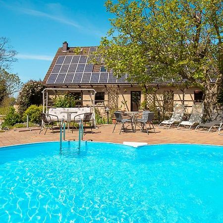 Ferienwohnung Am Walnussbaum Parchtitz المظهر الخارجي الصورة